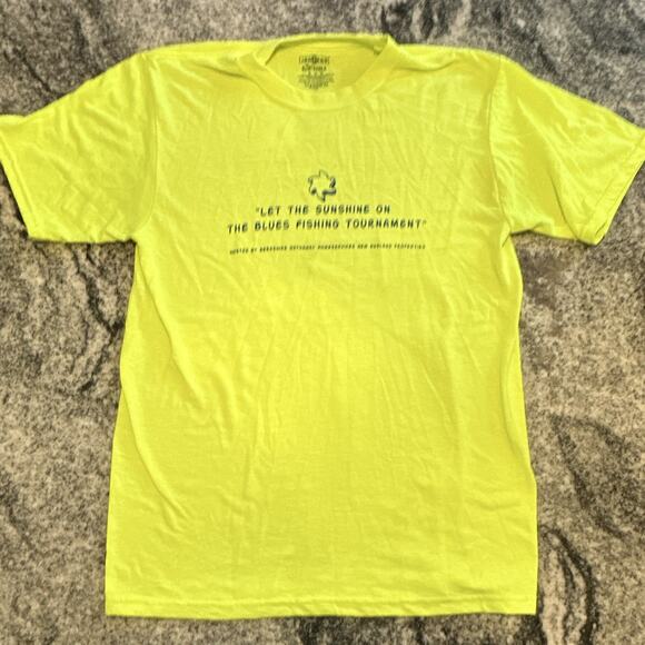 Blues Fishing Tournament Construction Yellow Tee M Berkshire Hathaway Fish